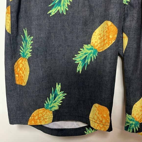 Old navy men’s swim trunks - Picture 4 of 10